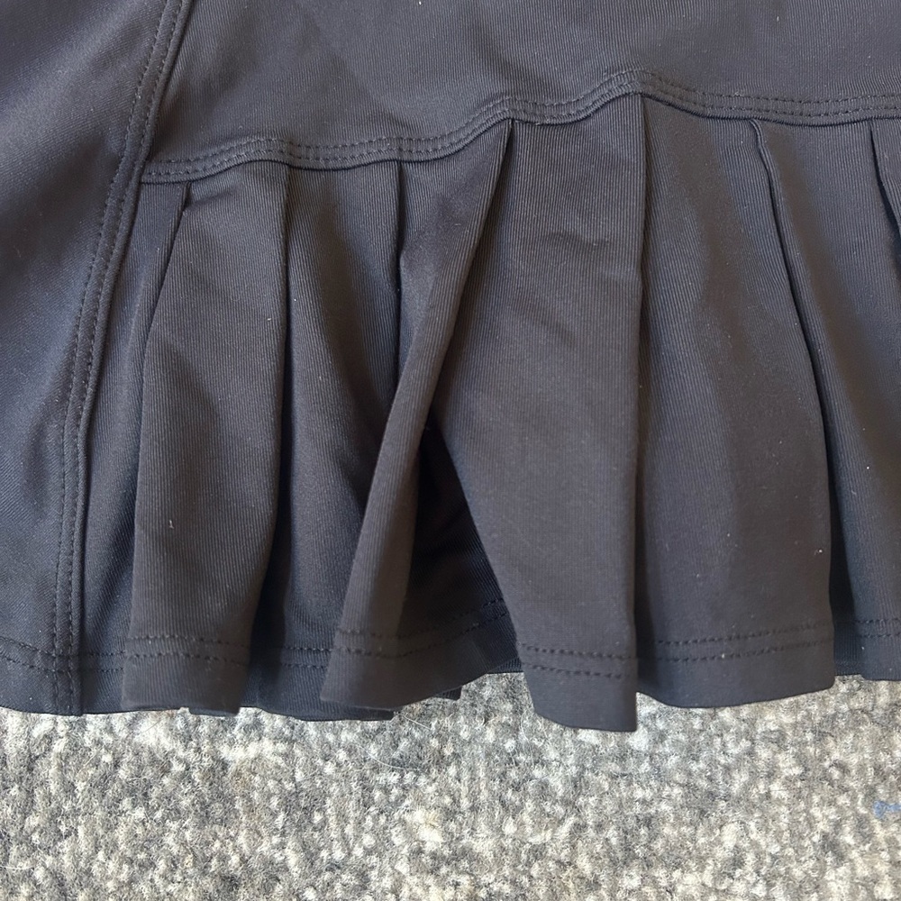 DONA JO Golf/Tennis Pleated Skort - Picture 3 of 7